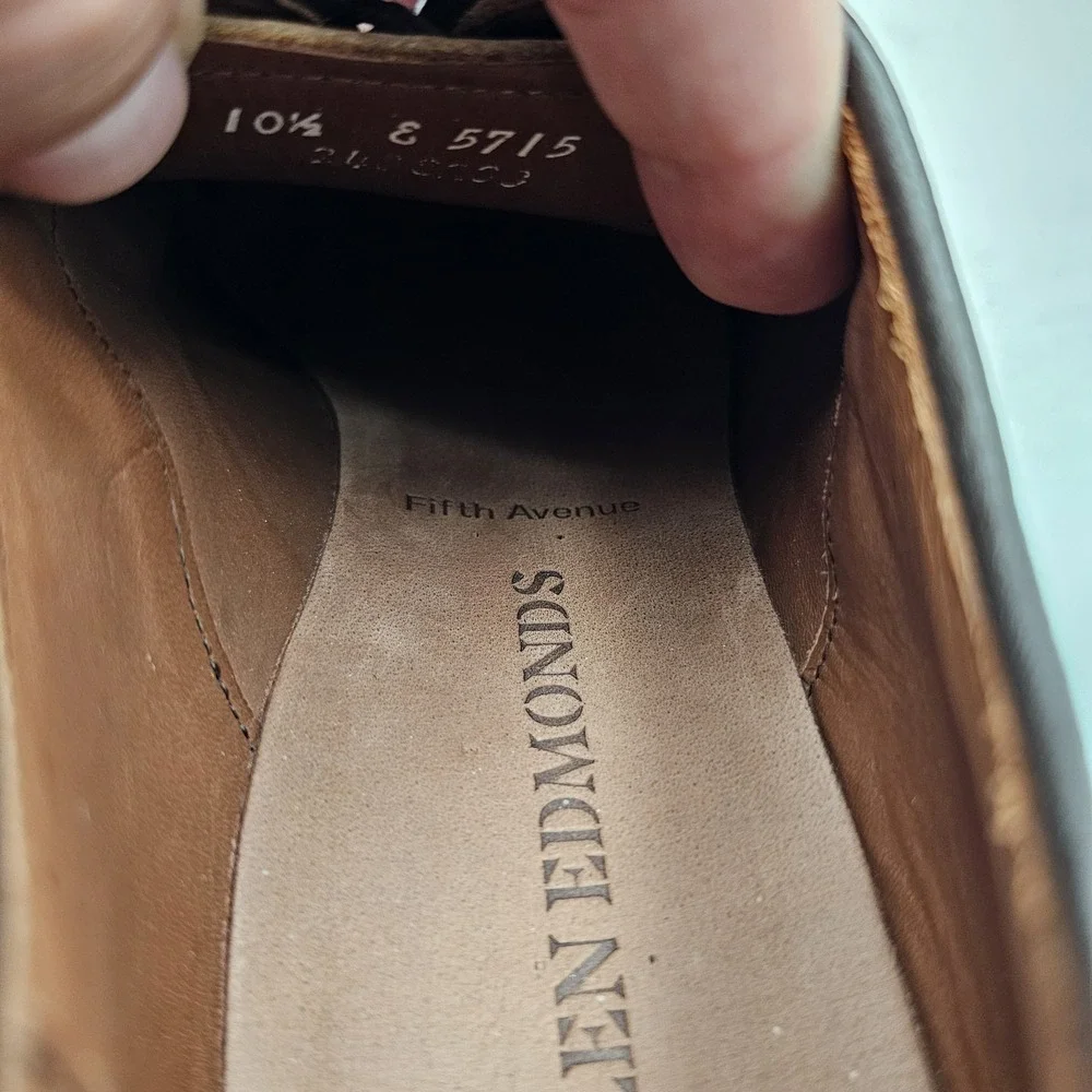 Allen Edmonds Men's Size 10.5 E EUC! Fifth Avenue Brown Leather Cap-Toe Oxfords